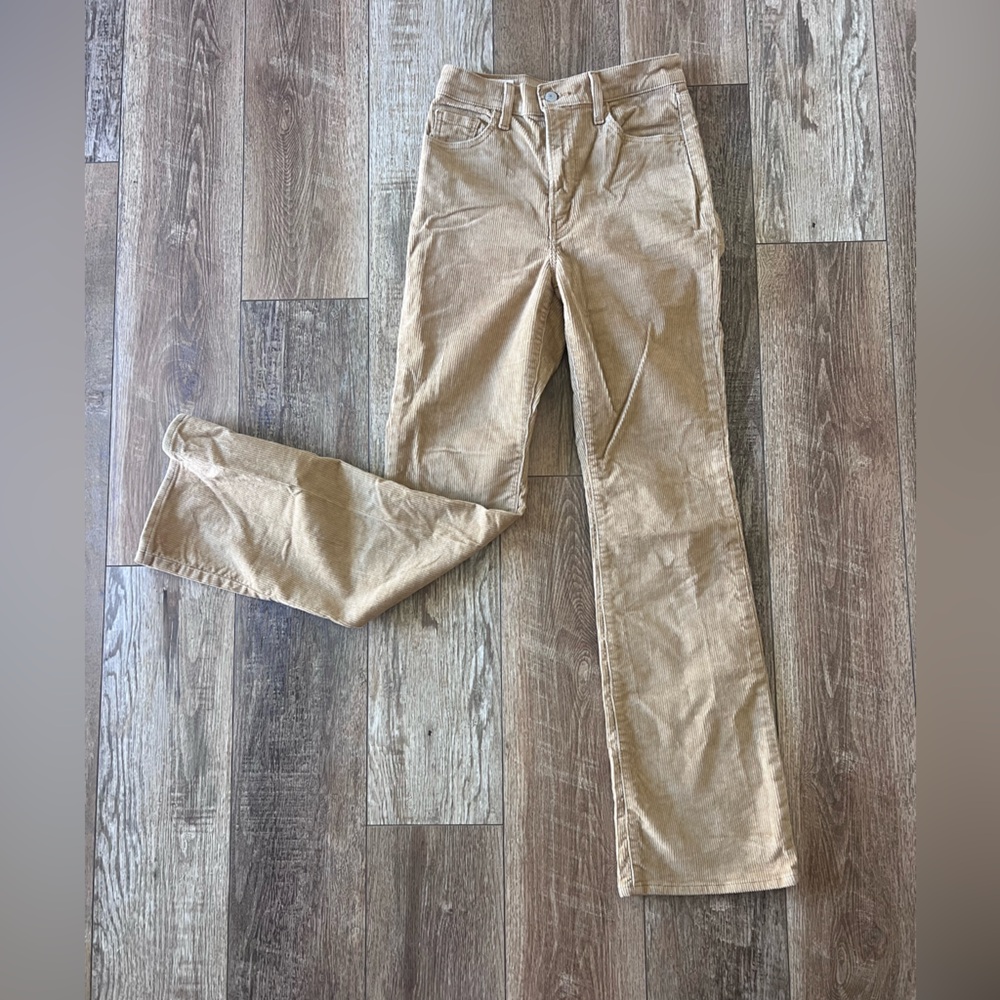 Levi’s Tan Ribcage Boot Corduroy Pants